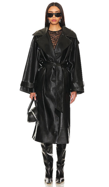 Lovers and Friends Barrett Faux Leather Coat in Black - Lovers and Friends - Manteau en similicuir Barrett noir - Lovers and Friends Barrett 黑色人造皮革外套 - Lovers and Friends Barrett Kunstledermantel in Schwarz - Lovers and Friends Barrett 인조 가죽 코트블랙 색상 - Cappotto in ecopelle Barrett di Lovers and Friends in nero