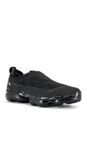 Nike Air Vapormax Moc Roam Sneaker in Black