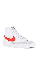 Nike Blazer Mid '77 Vintage Sneaker in White