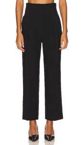 1. STATE High Waisted Pleated Pant in Black - 1. Pantalon plissé taille haute STATE en noir - 1. STATE 黑色高腰褶皱长裤 - 1. STATE-Plisseehose mit hoher Taille in Schwarz - 1. STATE 블랙 하이웨이스트 플리츠 팬츠 - 1. Pantaloni pieghettati a vita alta STATE in nero
