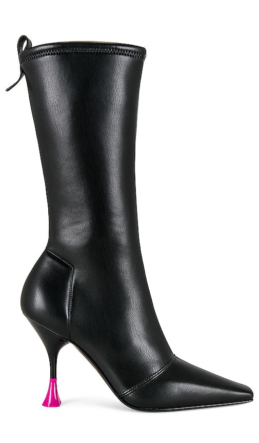 3JUIN Gilda Boot in Black - Botte 3JUIN Gilda en noir - 3JUIN Gilda 黑色靴子 - 3JUIN Gilda Stiefel in Schwarz - 3JUIN 길다 부츠블랙 색상 - Stivale Gilda 3JUIN in nero