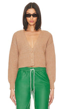 525 Jenny Cropped Cardi in Brown - 525 Cardigan court Jenny en marron - 525 Jenny 棕色短款羊毛衫 - 525 Jenny Kurzer Cardigan in Braun - 525 Jenny 크롭 카디 브라운 색상 - 525 Jenny Cardigan corto in marrone