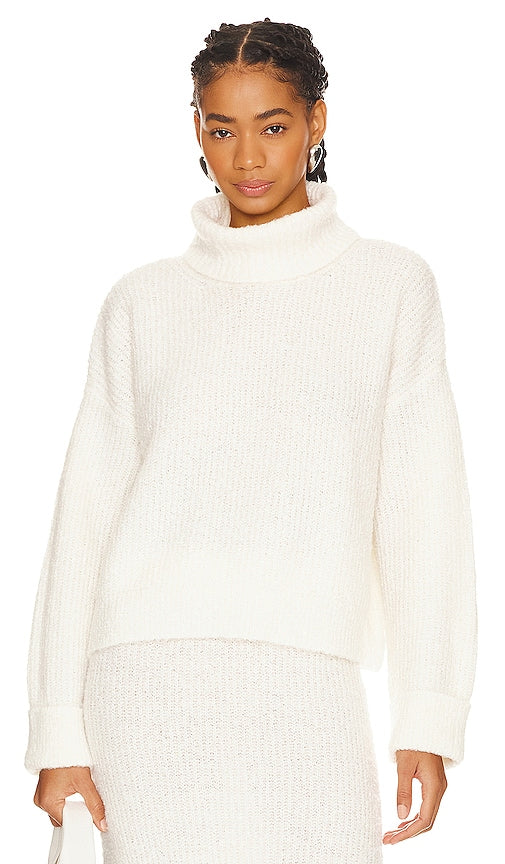 525 Vida Boucle Turtleneck Pullover Sweater in Cream - 525 Vida Boucle Pull à col roulé en crème - 525 Vida 奶油色圈圈高领套头毛衣 - 525 Vida Boucle Rollkragenpullover in Creme - 525 Vida Boucle 터틀넥 풀오버 스웨터크림 색상 - Maglione pullover a collo alto 525 Vida Boucle in crema