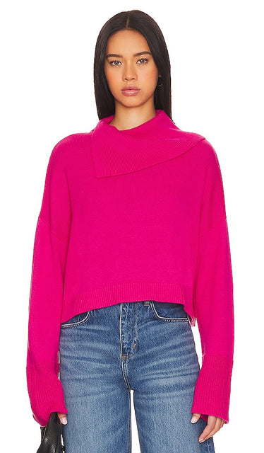 525 Lily Split Turtleneck Sweater in Fuchsia - Pull à col roulé fendu 525 Lily en fuchsia - 525 Lily 紫红色开叉高领毛衣 - 525 Lily geteilter Rollkragenpullover in Fuchsia - 525 Lily 스플릿 터틀넥 스웨터 - Maglione dolcevita con spacco 525 Lily in fucsia