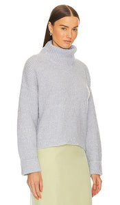 525 Vida Boucle Turtleneck Pullover Sweater in Baby Blue