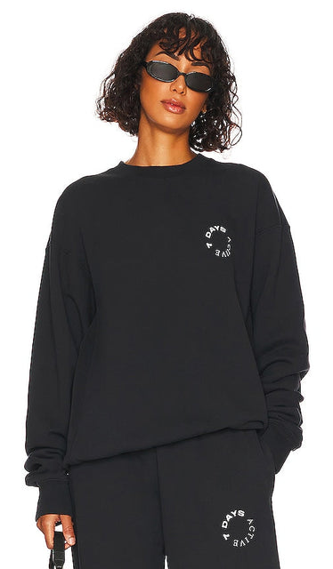7 Days Active Monday Sweatshirt in Black - Sweat-shirt 7 Days Active Monday en noir - 7 Days Active Monday 黑色运动衫 - 7 Days Active Monday Sweatshirt in Schwarz - 7 Days Active Monday 스웨트셔츠 색상은 블랙입니다. - Felpa 7 Days Active Monday in nero