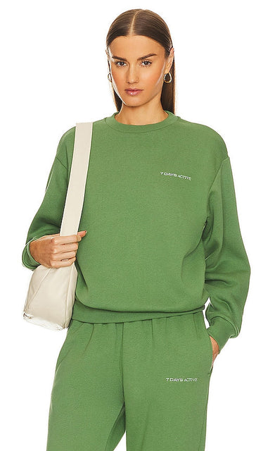 7 Days Active Organic Fitted Crew Neck in Green - Col ras du cou ajusté biologique 7 Days Active en vert - 7 Days Active 有机合身圆领绿色 - 7 Days Active Organic Taillierter Rundhalsausschnitt in Grün - 7 Days Active Organic 핏 크루넥 그린 컬러 - Girocollo aderente organico attivo 7 giorni in verde