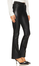 7 For All Mankind Ultra High Raise Skinny Boot Tailorless in Black
