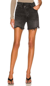 AGOLDE Criss Cross Short in Black - Short croisé AGOLDE en noir - AGOLDE 黑色十字交叉短裤 - AGOLDE Criss Cross Short in Schwarz - AGOLDE 크리스크로스 쇼트블랙 색상 - Pantaloncini incrociati AGOLDE in nero
