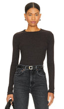 AGOLDE Delphi Slim Tee in Black - AGOLDE Delphi T-shirt ajusté en noir - AGOLDE Delphi 黑色修身 T 恤 - AGOLDE Delphi Slim T-Shirt in Schwarz - AGOLDE 델파이 슬림 티셔츠블랙 색상 - Maglietta AGOLDE Delphi Slim in nero