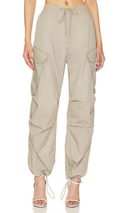 AGOLDE Ginerva Cargo Pant in Beige - AGOLDE Pantalon cargo Ginerva en beige - AGOLDE Ginerva 米色工装裤 - AGOLDE Ginerva Cargohose in Beige - AGOLDE Ginerva 카고 팬츠베이지 색상 - Pantaloni cargo AGOLDE Ginerva in beige