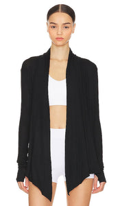 ALALA Cashmere Cardigan in Black - Cardigan en cachemire ALALA en noir - ALALA 黑色羊绒开衫 - ALALA Kaschmir-Cardigan in Schwarz - ALALA 캐시미어 가디건블랙 색상 - Cardigan in cashmere ALALA in nero