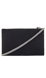 ALLSAINTS Fetch Chain Crossbody Wallet in Black - ALLSAINTS - Portefeuille à bandoulière avec chaîne Fetch en noir - ALLSAINTS Fetch 黑色链条斜挎钱包 - ALLSAINTS Fetch Chain Umhängetasche in Schwarz - ALLSAINTS Fetch Chain 크로스바디 지갑 (블랙 색상) - Portafoglio a tracolla con catena Fetch ALLSAINTS in nero