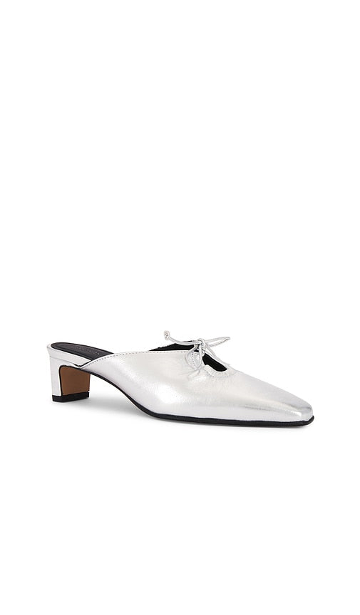 ALOHAS Amar Pumps in Metallic Silver