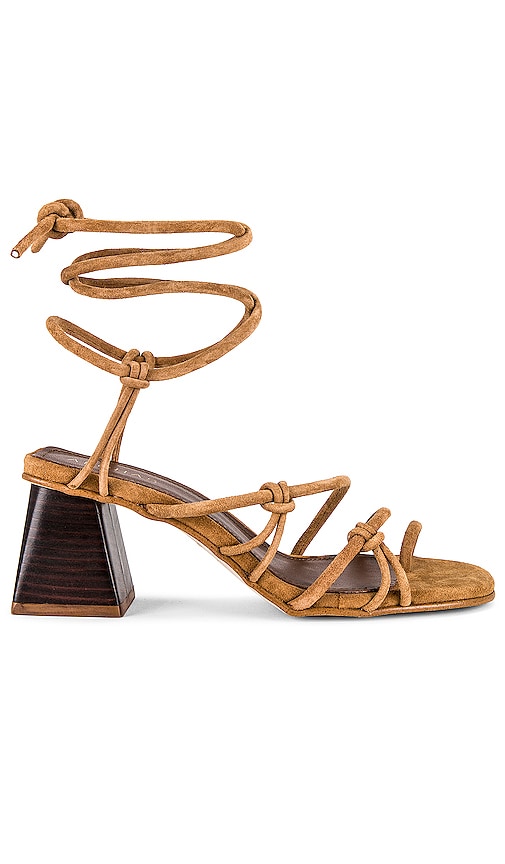 ALOHAS Goldie Sandal in Brown - ALOHAS Goldie Sandale en Marron - ALOHAS Goldie 棕色凉鞋 - ALOHAS Goldie Sandale in Braun - ALOHAS 골디 샌들 브라운 색상 - ALOHAS Sandalo Goldie in marrone