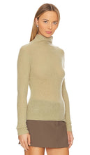 American Vintage Xinow Turtleneck Sweater in Green