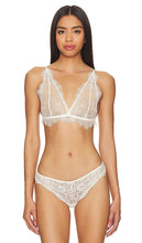 ANINE BING Delicate Lace Bra in Ivory - ANINE BING Soutien-gorge en dentelle délicate en ivoire - ANINE BING 象牙色精致蕾丝文胸 - ANINE BING Zarter Spitzen-BH in Elfenbein - ANINE BING 델리킷 레이스 브라 in Ivory - ANINE BING Reggiseno in pizzo delicato in avorio
