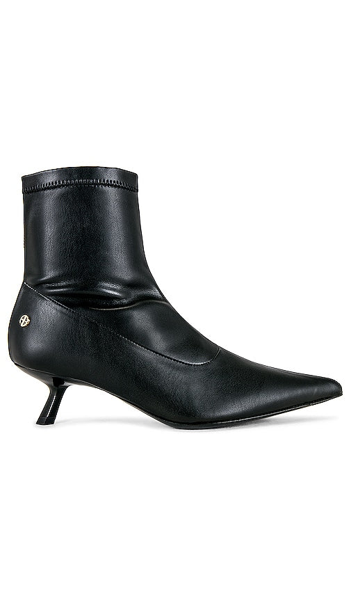 ANINE BING Faux Leather Hilda Boots in Black - ANINE BING Bottes Hilda en simili cuir en noir - ANINE BING 黑色仿皮 Hilda 靴子 - ANINE BING Kunstleder-Hilda-Stiefel in Schwarz - ANINE BING 인조 가죽 힐다 부츠블랙 색상 - ANINE BING Stivali Hilda in finta pelle in nero
