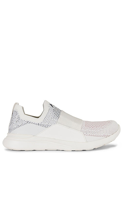 APL: Athletic Propulsion Labs Techloom Bliss Sneaker in White - APL : Baskets Techloom Bliss d'Athletic Propulsion Labs en blanc - APL：Athletic Propulsion Labs Techloom Bliss 白色运动鞋 - APL: Athletic Propulsion Labs Techloom Bliss Sneaker in Weiß - APL: Athletic Propulsion Labs Techloom Bliss 스니커즈 화이트 색상 - APL: Sneaker Techloom Bliss di Athletic Propulsion Labs in bianco