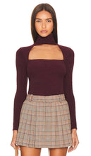 ASTR the Label Izabella Sweater in Wine - ASTR the Label Pull Izabella en Vin - ASTR the Label 酒红色伊莎贝拉毛衣 - ASTR the Label Izabella Pullover in Wein - ASTR 더 라벨 이자벨라 스웨터 와인 색상 - ASTR l'etichetta Izabella maglione nel vino