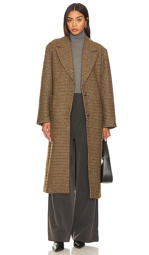 ASTR the Label Sonya Coat in Brown - Manteau Sonya ASTR the Label en marron - ASTR the Label Sonya 棕色外套 - ASTR the Label Sonya Mantel in Braun - ASTR 더 라벨 소냐 코트 브라운 색상 - ASTR il cappotto Sonya dell'etichetta in marrone