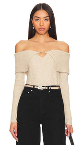 ASTR the Label Zella Sweater in Tan - ASTR the Label Zella Pull en beige - ASTR the Label Zella 黄褐色毛衣 - ASTR the Label Zella Pullover in Hellbraun - ASTR the Label Zella 스웨터, 탠 색상 - ASTR il maglione Zella Label in marrone chiaro