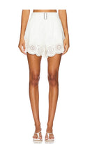 A.L.C. Milos Short in Ivory & Cream - A.L.C. Short Milos en ivoire et crème - A.L.C. Milos 象牙色和奶油色短裤 - A.L.C. Milos Short in Elfenbein und Creme - A.L.C. Milos 쇼츠 in Ivory & Cream - A.L.C. Milos Short in avorio e crema