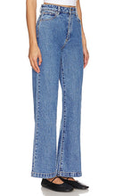 Abrand A 94 High & Wide in Blue