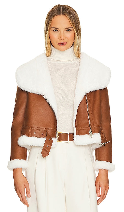Adrienne Landau Faux Mink Fur Bonded Jacket in Tan - Adrienne Landau - Veste contrecollée en fausse fourrure de vison en beige - Adrienne Landau 黄褐色人造水貂毛复合夹克 - Adrienne Landau Faux-Nerz-Fell-Bonded-Jacke in Hellbraun - Adrienne Landau 인조 밍크 퍼 본디드 재킷 - Giacca accoppiata in pelliccia di visone sintetico Adrienne Landau color marrone chiaro