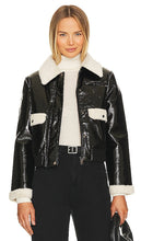 Adrienne Landau Faux Mink Trimmed Jacket in Black - Adrienne Landau - Veste bordée de faux vison en noir - Adrienne Landau 黑色人造水貂边饰夹克 - Adrienne Landau Jacke mit Kunstnerzbesatz in Schwarz - Adrienne Landau 인조 밍크 트리밍 재킷 - Giacca con finiture in visone sintetico Adrienne Landau in nero