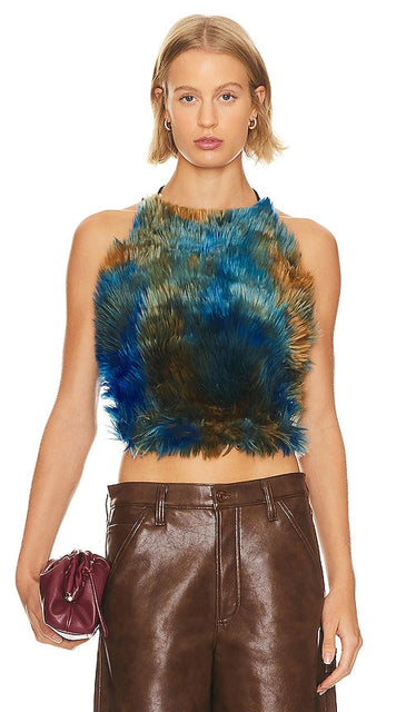 Adrienne Landau Turquoise Faux Fur Halter Top in Teal - Adrienne Landau - Haut dos nu en fausse fourrure turquoise en bleu sarcelle - Adrienne Landau 青绿色人造毛皮挂脖上衣 - Adrienne Landau Türkisfarbenes Neckholder-Top aus Kunstpelz in Blaugrün - Adrienne Landau 터콰이즈 인조 퍼 홀터 탑 - Top allacciato alla caviglia in pelliccia sintetica turchese Adrienne Landau in verde acqua
