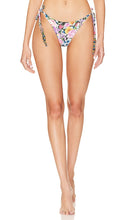 Agua Bendita Tammy Bottom in Blue - Bas Tammy Agua Bendita en bleu - Agua Bendita Tammy 蓝色下装 - Agua Bendita Tammy Unterteil in Blau - Agua Bendita Tammy 하의 블루 색상 - Fondo Agua Bendita Tammy in blu