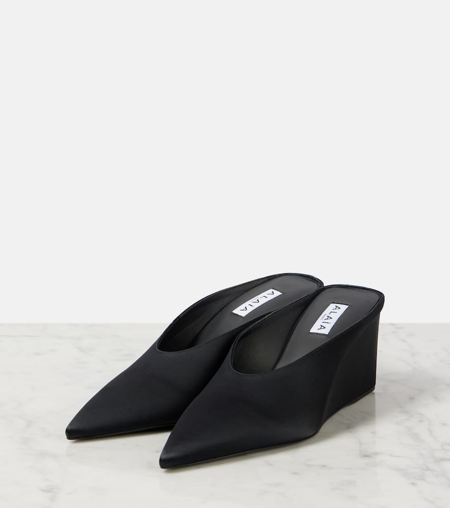 Alaia Cube 75 satin wedge mules