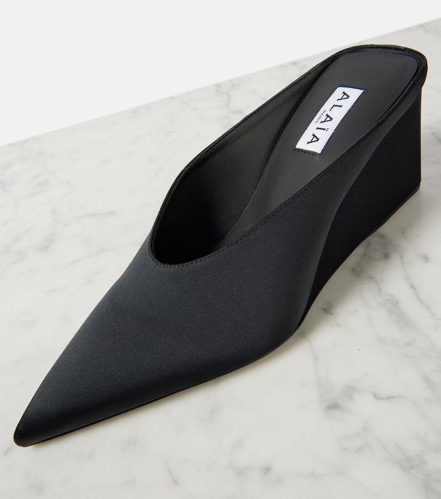 Alaia Cube 75 satin wedge mules