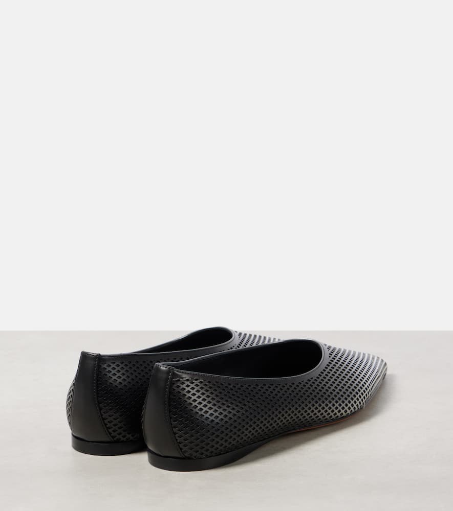 Alaia D√É¬©grad√É¬© fishnet leather ballet flats
