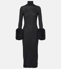 Alaia Faux shearling-trimmed virgin wool midi dress. Alaia 仿羊羔绒饰边初剪羊毛中长连衣裙