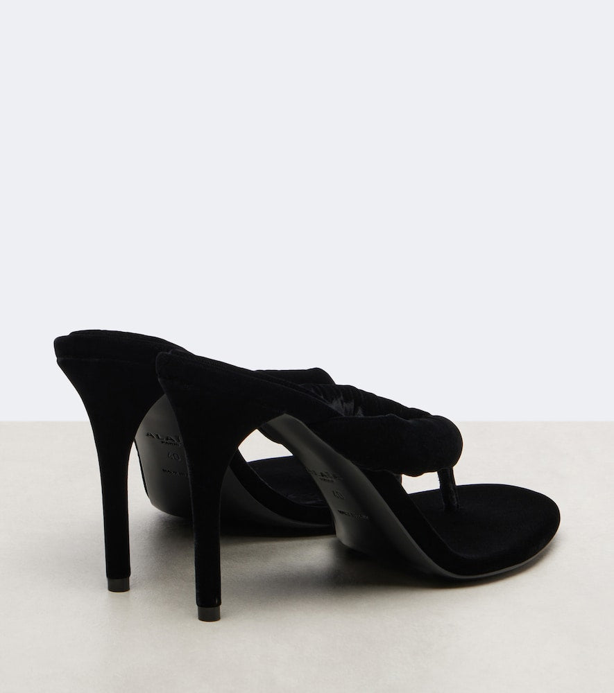 Alaia 90 velvet thong sandals - Black Heeled Sandals