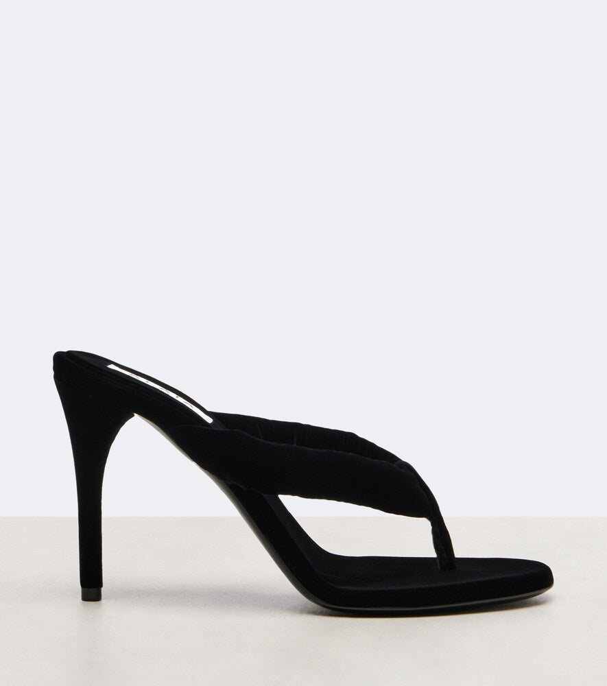 Alaia 90 velvet thong sandals - Black Heeled Sandals