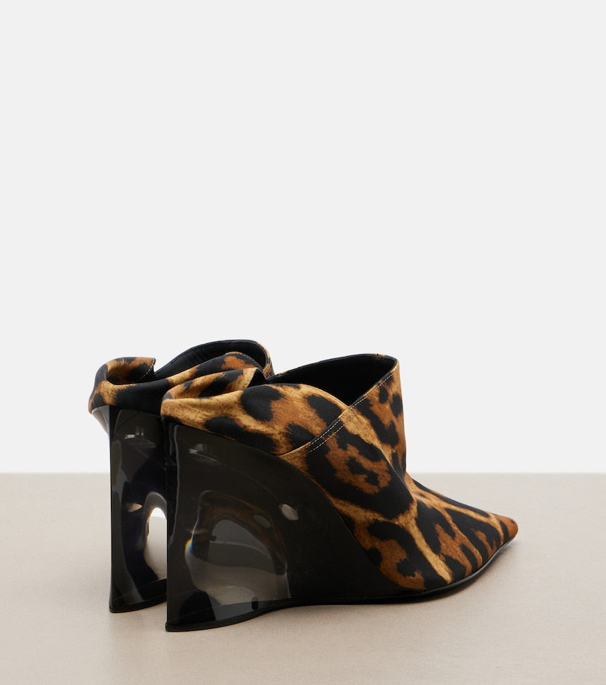 Brown Alaia Invisible animal-print twill wedge mules - High-Heel Pumps