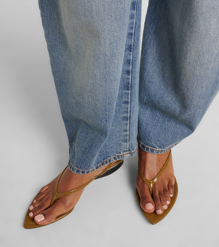 Alaia Invisible patent leather wedge thong sandals - Green Heeled Sandals