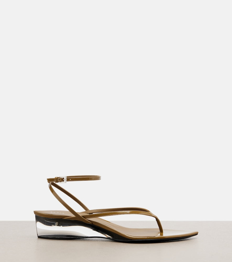 Alaia Invisible patent leather wedge thong sandals - Green Heeled Sandals