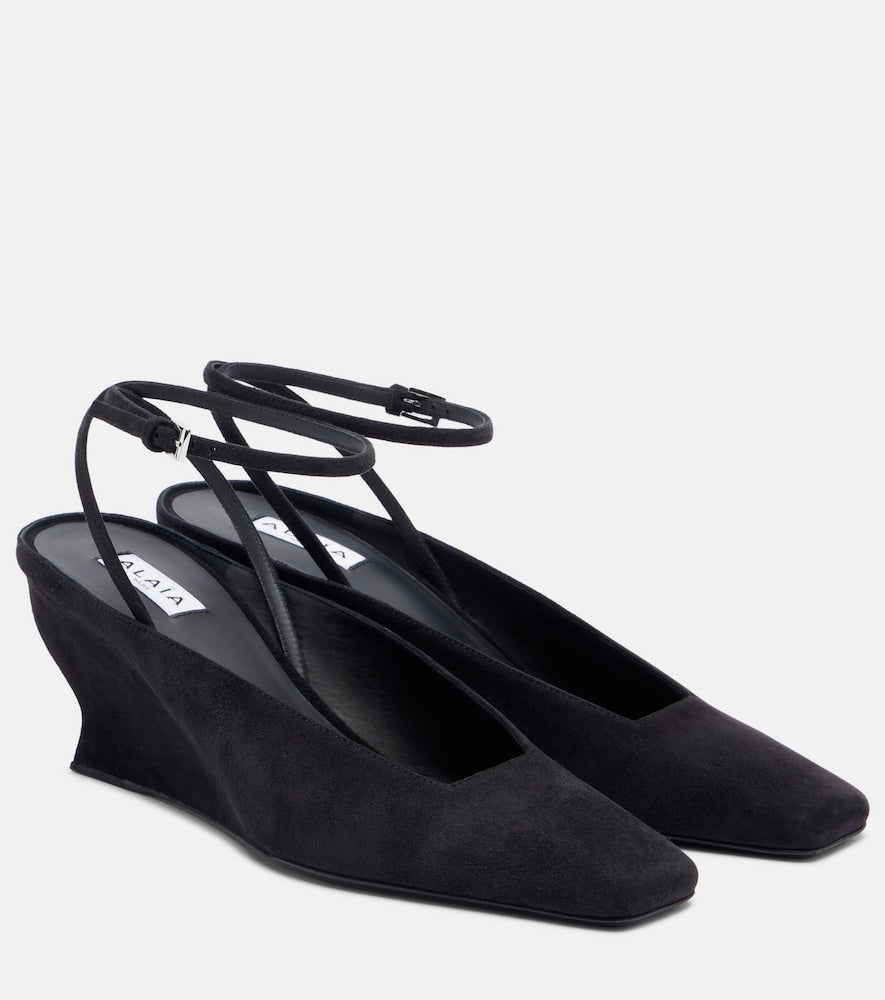Alaia Wave suede wedges (Black) - Mid Heel Pumps