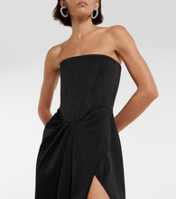 Alex Perry Ledger strapless satin gown