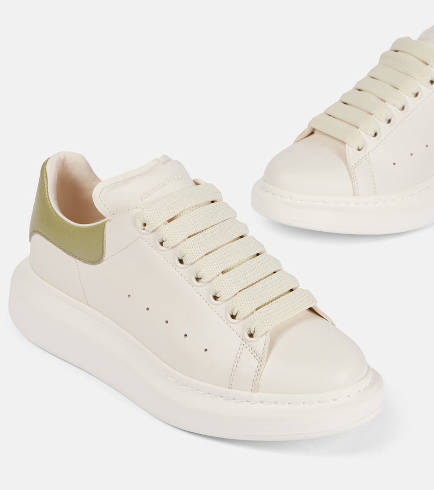 Alexander McQueen Oversized leather sneakers