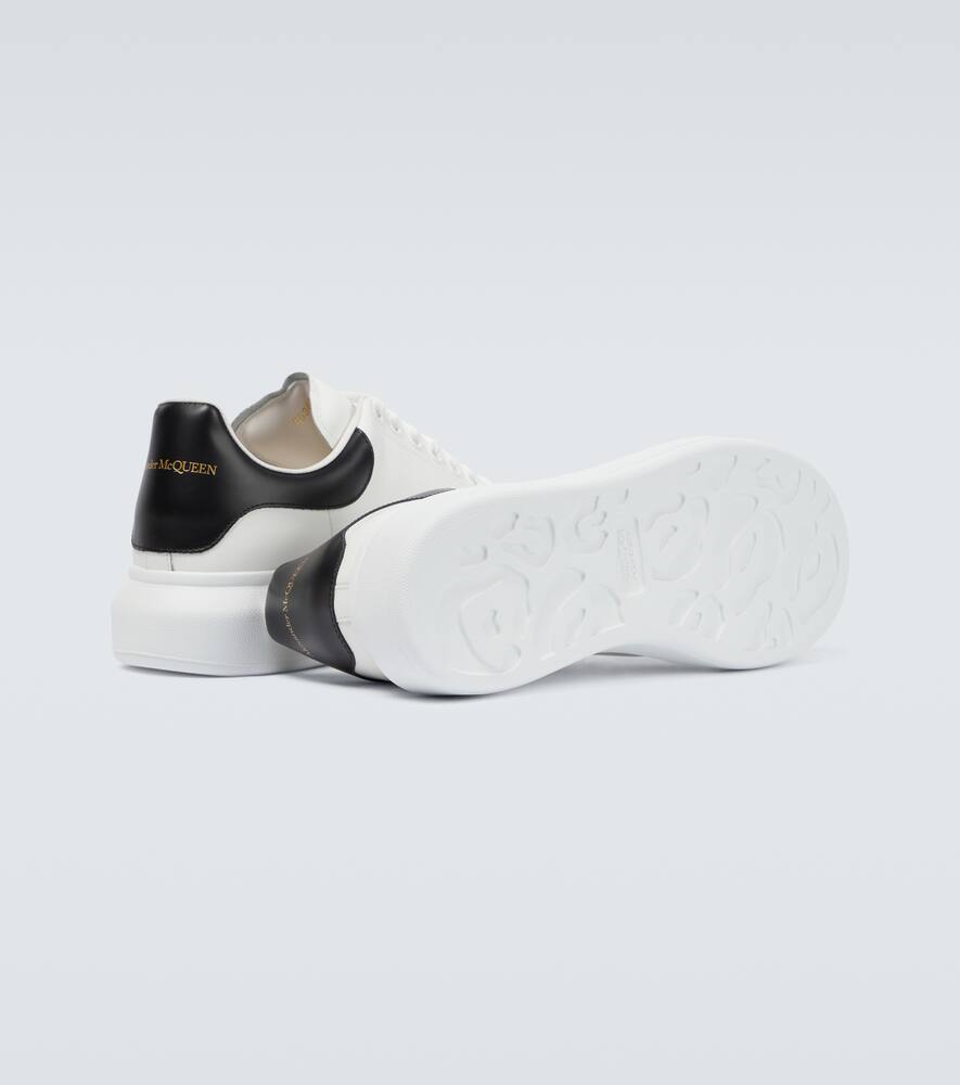 Alexander McQueen Oversized leather sneakers