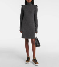 Alexander McQueen Oversized leopard-print leather sneakers