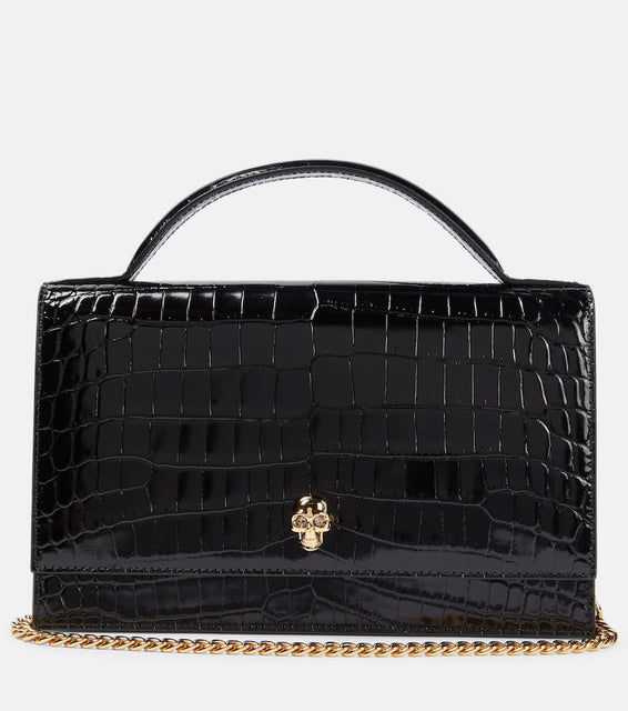 Alexander McQueen Skull Medium leather shoulder bag. Shop Alexander McQueen Shoulder Bags for women now.