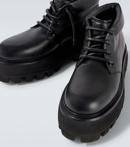 Alexander McQueen Sofa leather boots