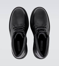 Alexander McQueen Sofa leather boots