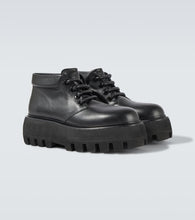 Alexander McQueen Sofa leather boots